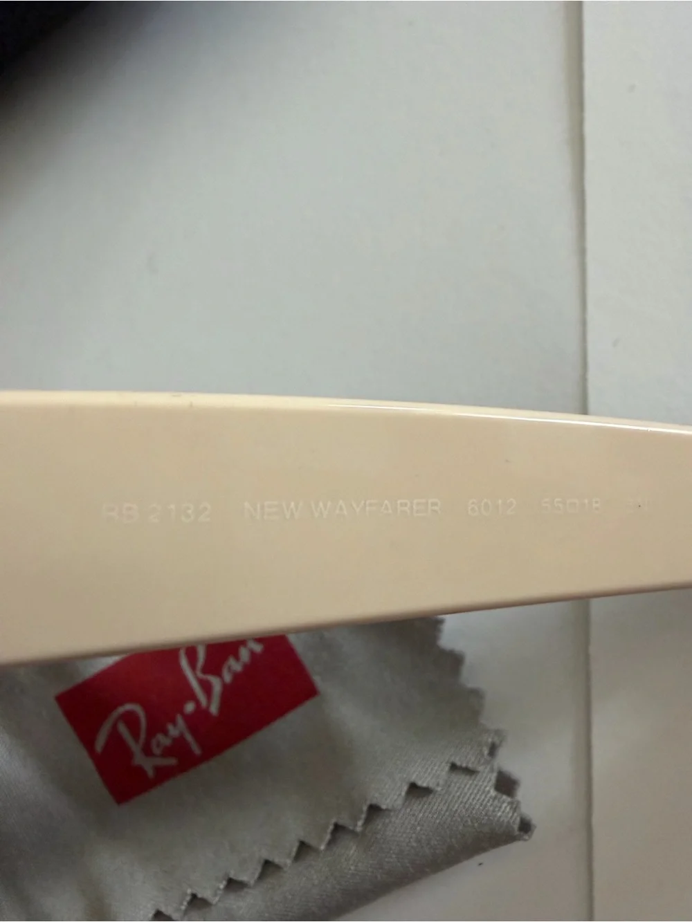 Ray-Ban authentic ray